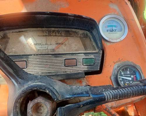 Tractor Fiat 700 e muy Buen Estado