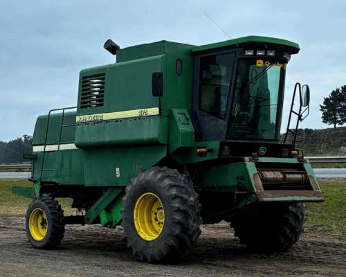 Cosechadora John Deere 1175, año 2006
