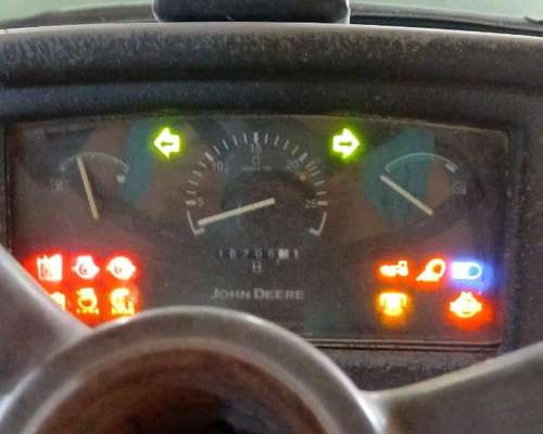 Tractor John Deere 6405, año 2004, 106 HP, Doble Tracción