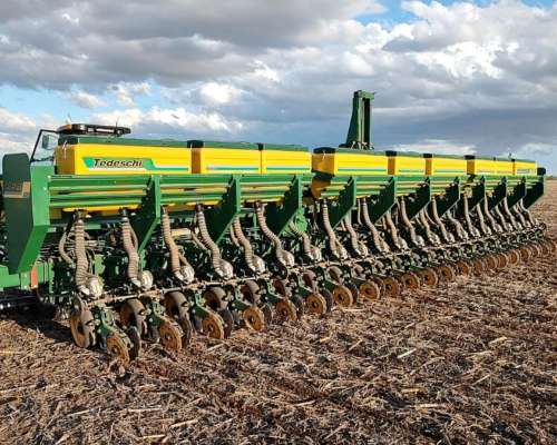 Sembradora Tedeschi M99 Articulada Neumatica 2022 Excelente