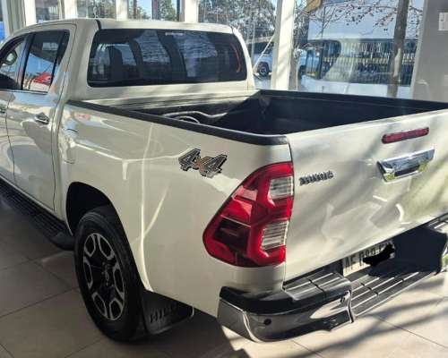 Toyota Hilux SRX 4X4 (2021)