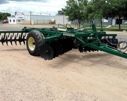 Disponible: Rastra Desencontrada Genovese 42 Discos Pesada