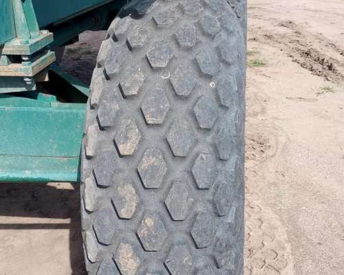 Tolva Autodescargable Richiger 16 TN, 3 Ejes, Balanza