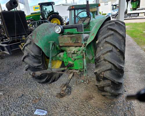 Tractor John Deere 445 ST con 3p y Toma de Fuerza 45 HP