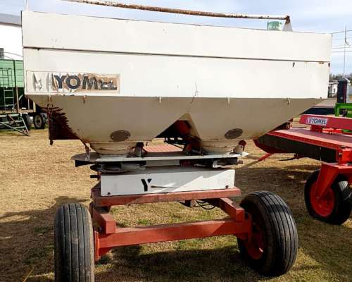 Fertilizadora de Arrastre Usada Yomel Control 2022a