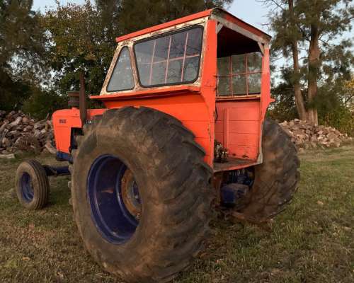 Tractor Fiat 900 e