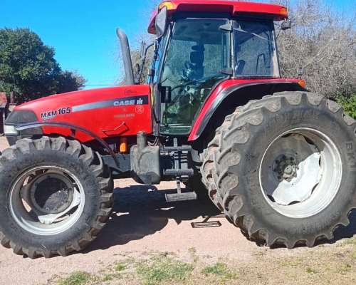 Tractor Case 165 HP