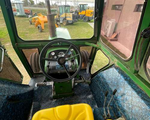 Tractor John Deere 3530