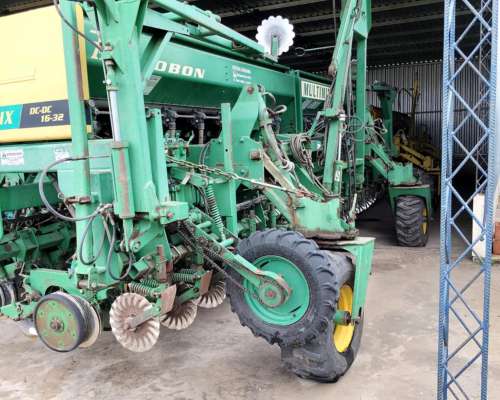 Sembradora Pierobon Multiplanter de 32a21 o 16 a 42