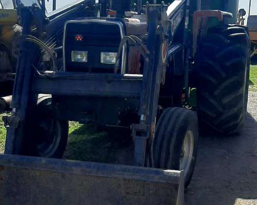 Tractor Massey Ferguson 1195 con Pala Cargadora