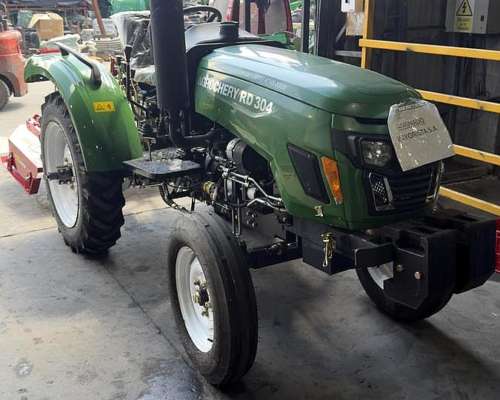 Tractor Chery Parquero 30hp C/desmalezadora Chino