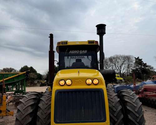 Tractor Pauny 540c con Duales 18-4-34 Motor Cummins