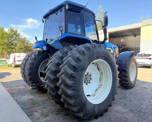 Tractor New Holland TM 7020