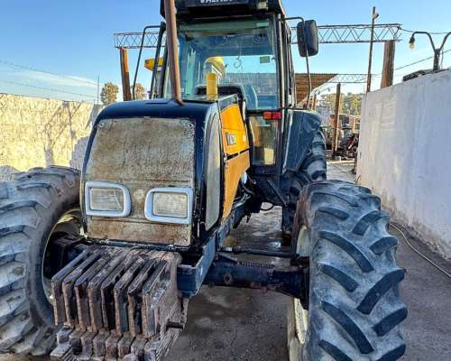 Valtra BM100 año 2006 106hp 4X4 TDF 3pto Cabina Excelente