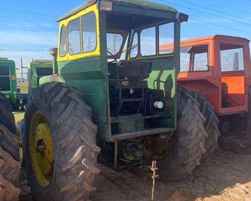 Tractor Jhon Deere 730