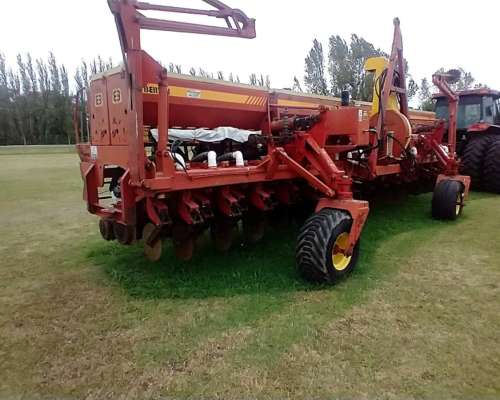 Sembradora Bertini 32000 31 a 26 y 16 a 52 Neum
