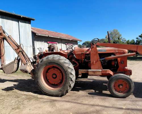 Tractor Fiat 780 con Pala Cargadora y Retroexcavadora