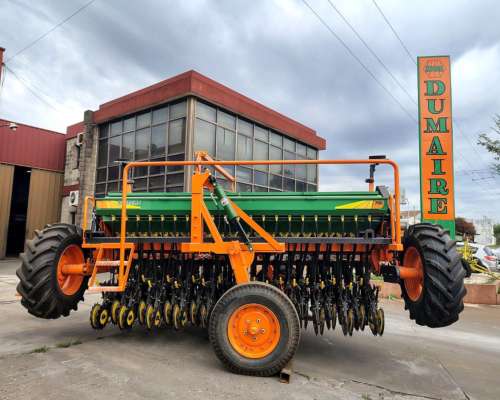 Sembradora Dumaire 700 25 a 19 cm
