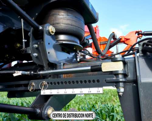 Pulverizadora Autopropulsada Kuhn Stronger HD