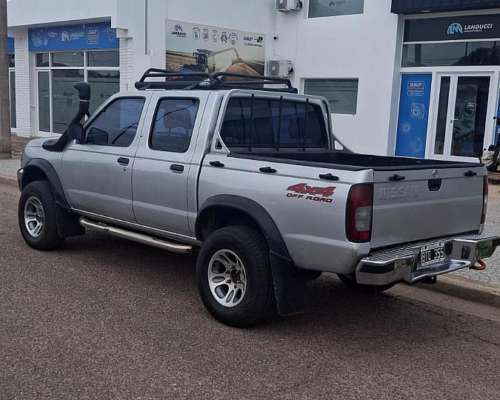 Nissan Frontier Motor Aspirado muy Buena Digna