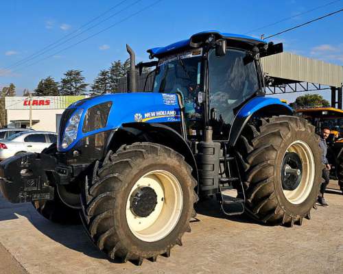 New Holland T7.205 - 685 Horas