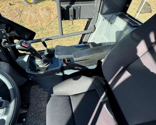 Pala Cargadora Toolking TK 946 Balde 2.2 M3 - Motor 120 HP