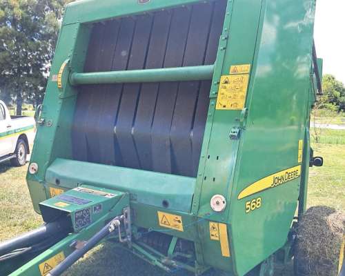 Rotoenfardadora John Deere 568
