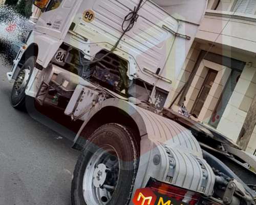 Mercedes Benz Axor 1933 Modelo 2010