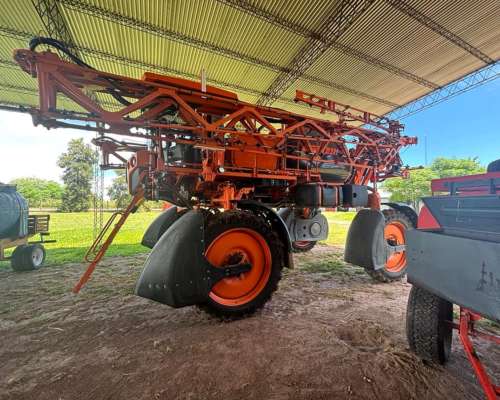 Jacto Uniport 2530. año 2024.