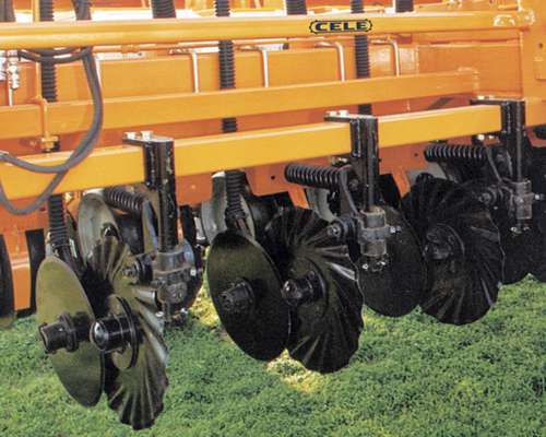 Sembradora Cele Neuma 7000