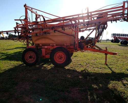 Pulverizador Jacto Columbia Cross 2000