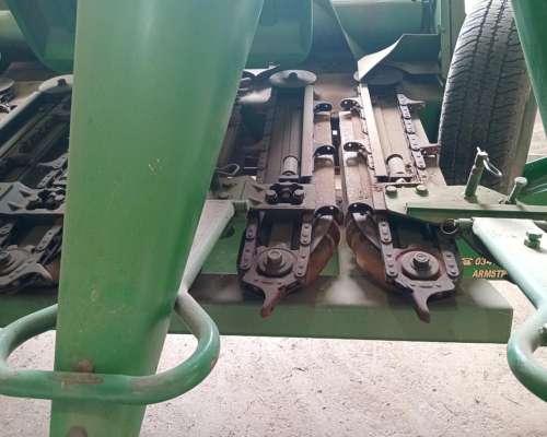 Maicero de Grande de 10 S a 52 CM. año 2008.