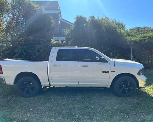Vendo RAM 1500 año 2017