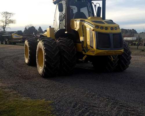Tractor Pauny 710 año 2018.