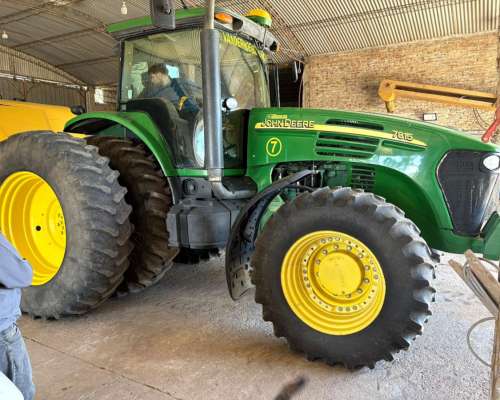 Tractor John Deere 7815 con Duales