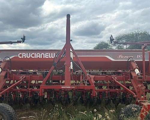 Vendo Sembradora Crucianelli Pionera LLL