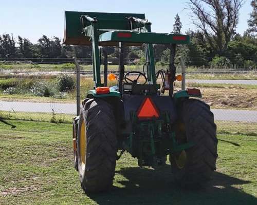 Tractor John Deere 5725 con Pala Frontal Original