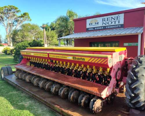 Bertini 10.000 con Fertilizante y Alfalfero Excelente Estado