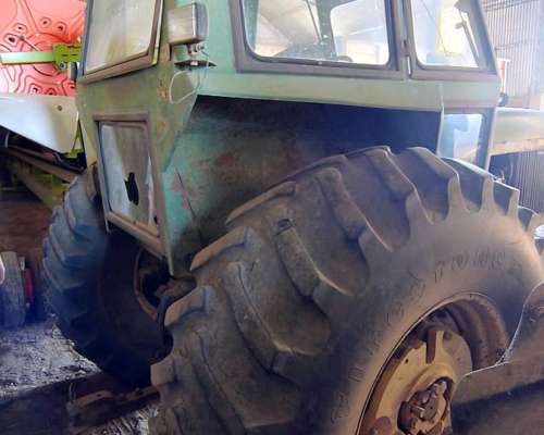 John Deere 4530 Modelo 77