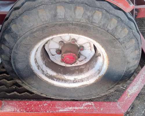 Embolsadora de Granos Secos Ombu de 9 Pies