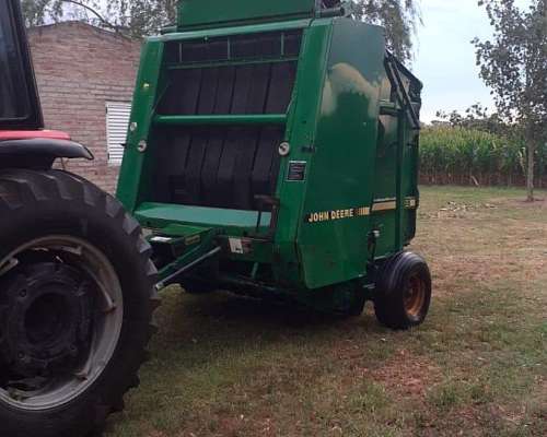 Arrolladora Jhon Deere 535