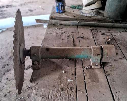 Sierra Circular de 50 cm Diametro con Eje y Polea para Motor