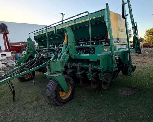 Sembradora Marca Pierobon TD 21-24