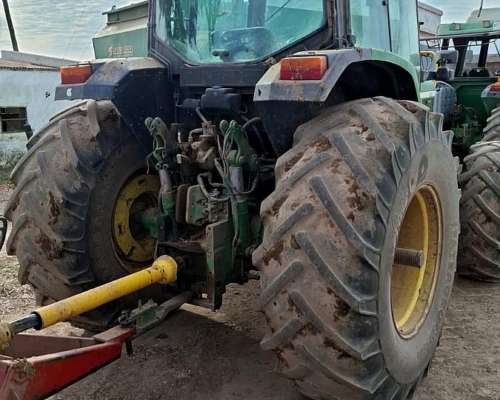 Tractor John Deere 6605