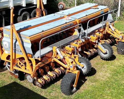 Sembradora Agrometal TX Mega de 19 a 35