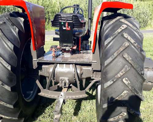 Tractor Massey Ferguson 1195