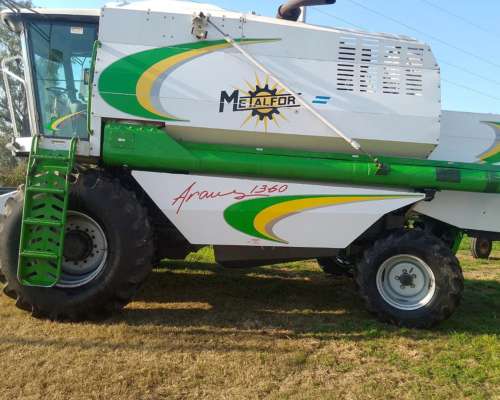 Cosechadora Araus 360 2006 + Maicero Ombu 11 a 52 año 2007