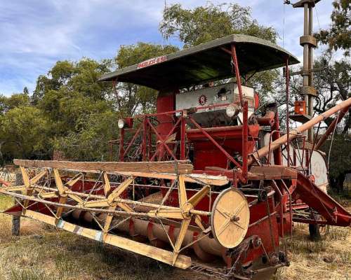 Cosechadora Angelica B-58 en Excelente Estado
