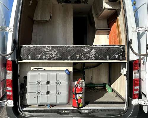 Hermoso Motorhome Mercedes Benz Sprinter 515 para 4 Personas
