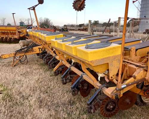 Sembradora Agrometal TX 14 a 70 con Monitor